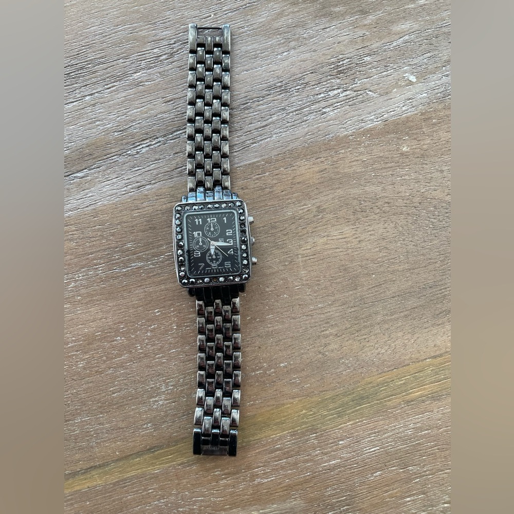 NY&C Watch